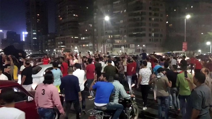 بالصور .. خروج مظاهرات في مصر تطالب برحيل السيسي